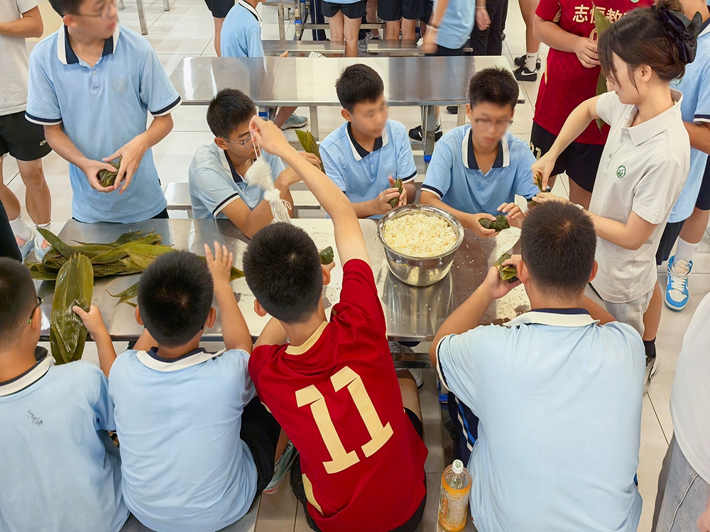 泰州青春期叛逆孩子培育机构怎么联系?本地寄宿素质机构测评