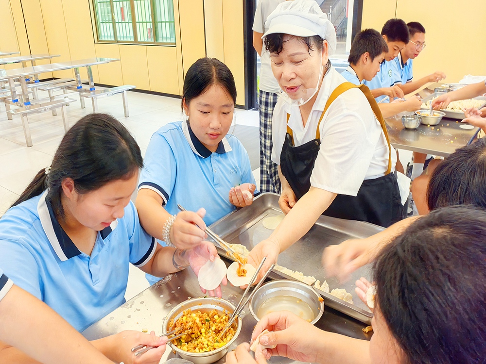 泰州青春期叛逆孩子培育机构怎么联系?本地寄宿素质机构测评